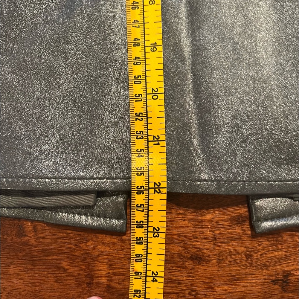 Vakko Lether Skirt - Picture 6 of 11